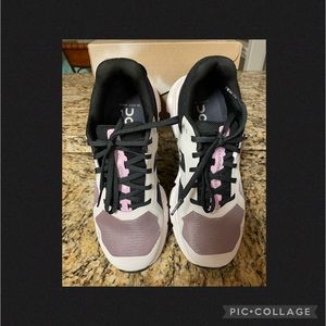 Womens 👟 On Cloudrunner Shoes Size: 8  Wore 2 times in Excellent Condition 👟